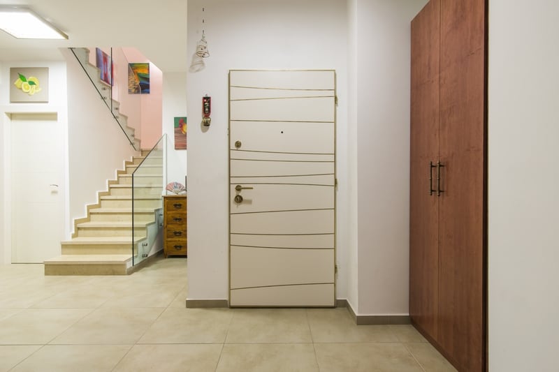 דלת כניסה