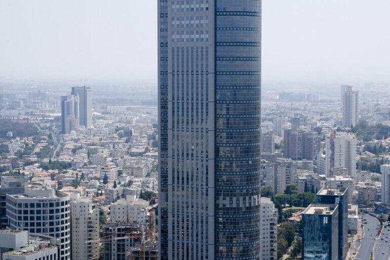 70 שנות עיצוב: השקיפות היוקרתית של הזכוכית